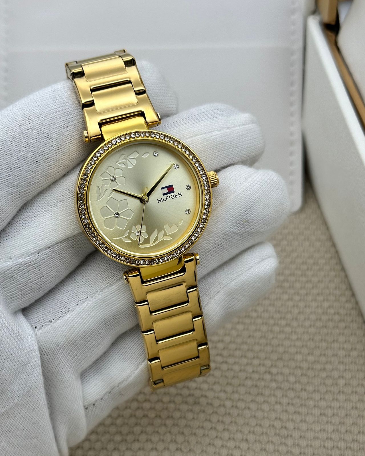 Tommy Ladies watch on