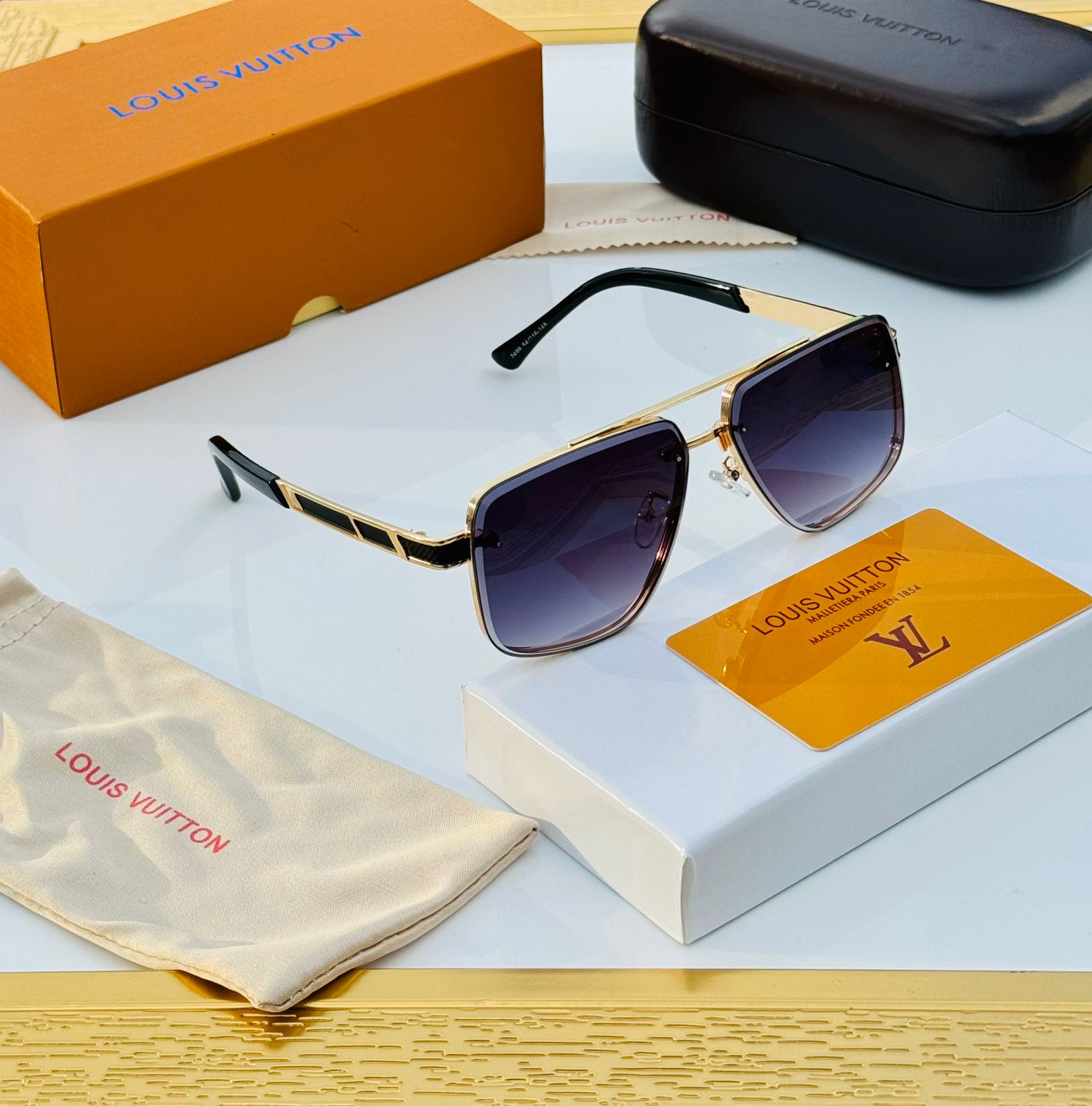 LOUIS VUITTON-SUNGLASSES