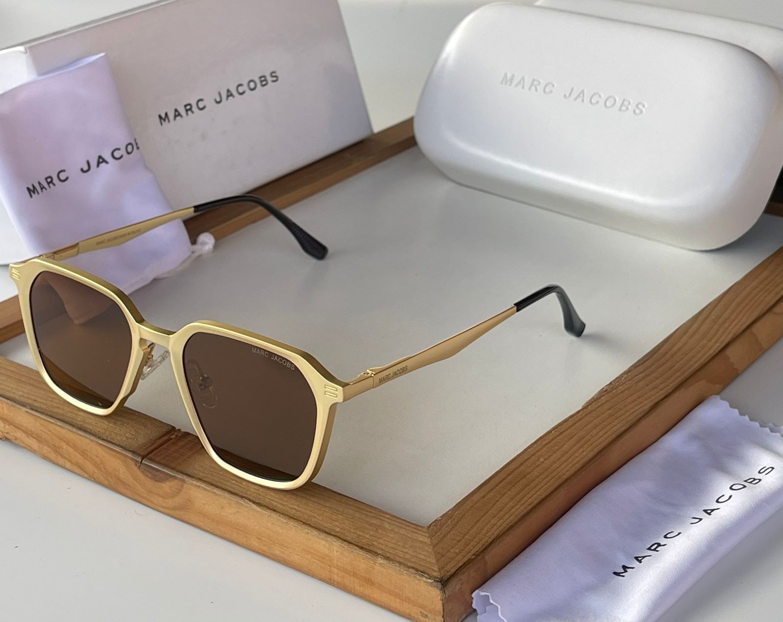 MARC JACOBS SUNGLASSES